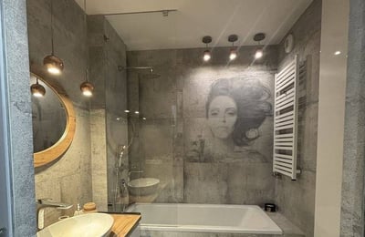 Location d’un appartement confortable de 2 pièces, 53 m², dans le quartier Nadodrze, Wrocław, Pologne